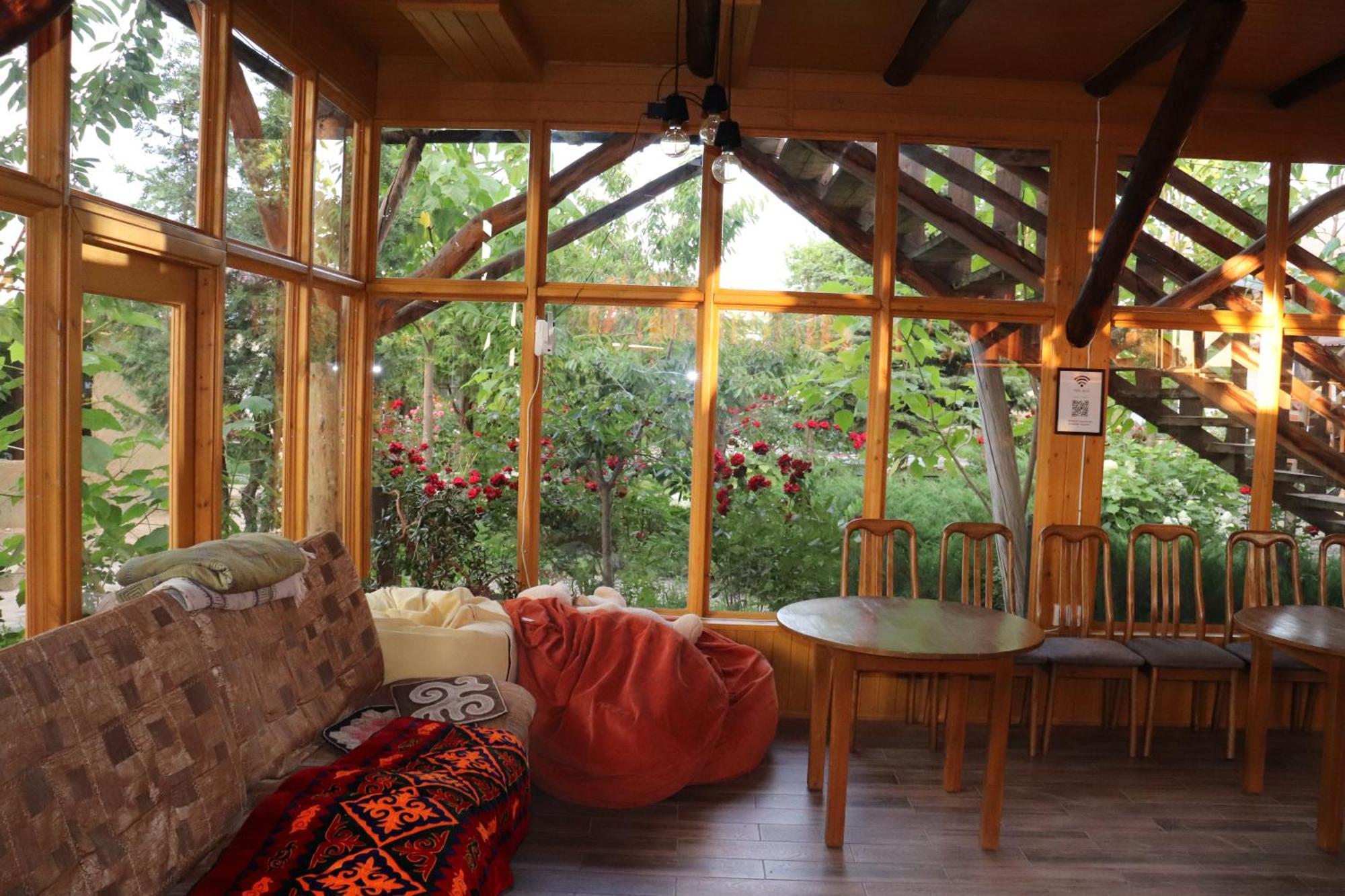 Happy Nomads Yurts & Hostel Karakol Εξωτερικό φωτογραφία